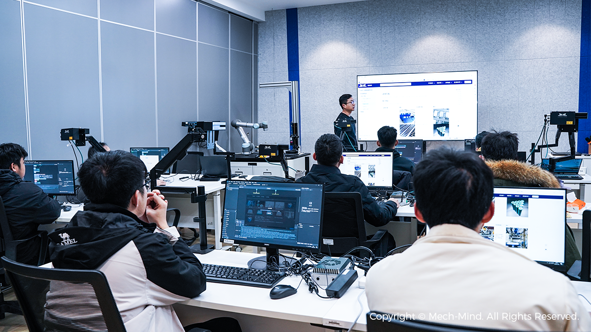 梅卡曼德技術學院——完善的培訓體系更好賦能全球合作伙伴,加速智能機器人批量化落地 梅卡曼德技術學院——完善的培訓體系更好賦能全球合作伙伴,加速智能機器人批量化落地