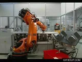 5-10年內(nèi)智能工業(yè)機器人將幫助中國直面人口危機